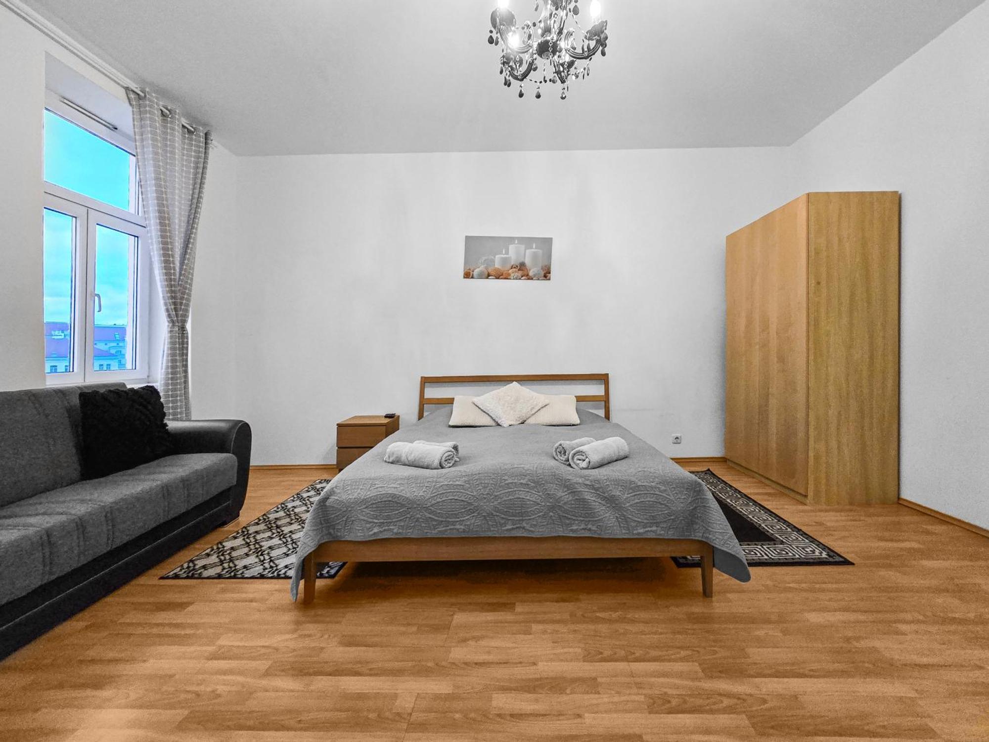 Modern Three-Bedroom, Triple King Beds ウィーン エクステリア 写真